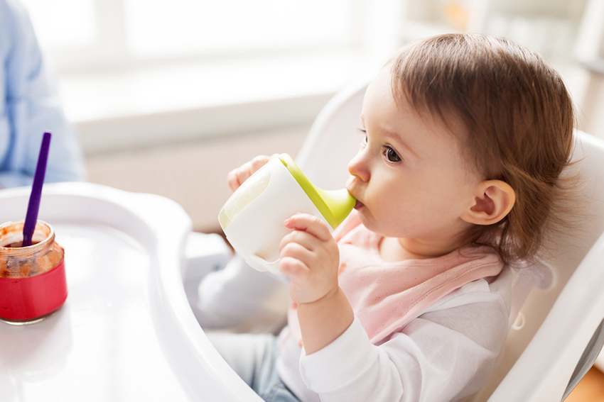 How to Transition from Bottle to Sippy Cup
